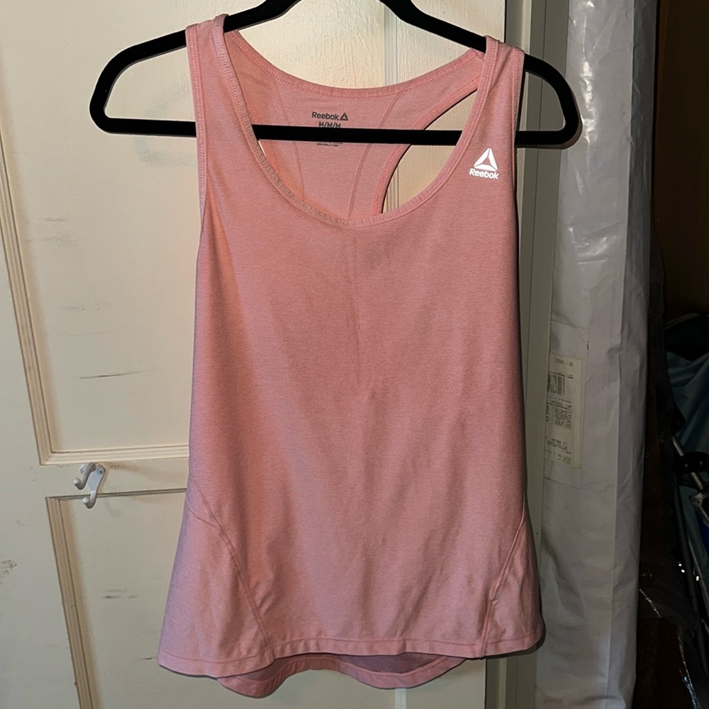 Workout racer back tank 
women’s M